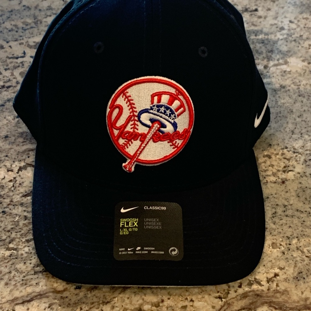 New York Yankees Nike hat for sale.
